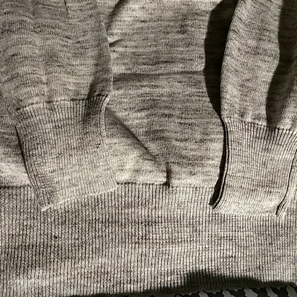 2 for $20 NWOT J.Crew factory cotton sweater. - Picture 5 of 7